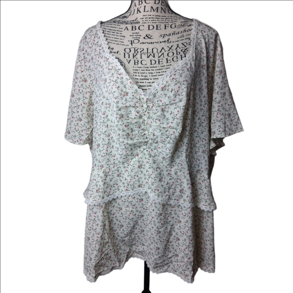 Agnes Orinda 4x Lace Top